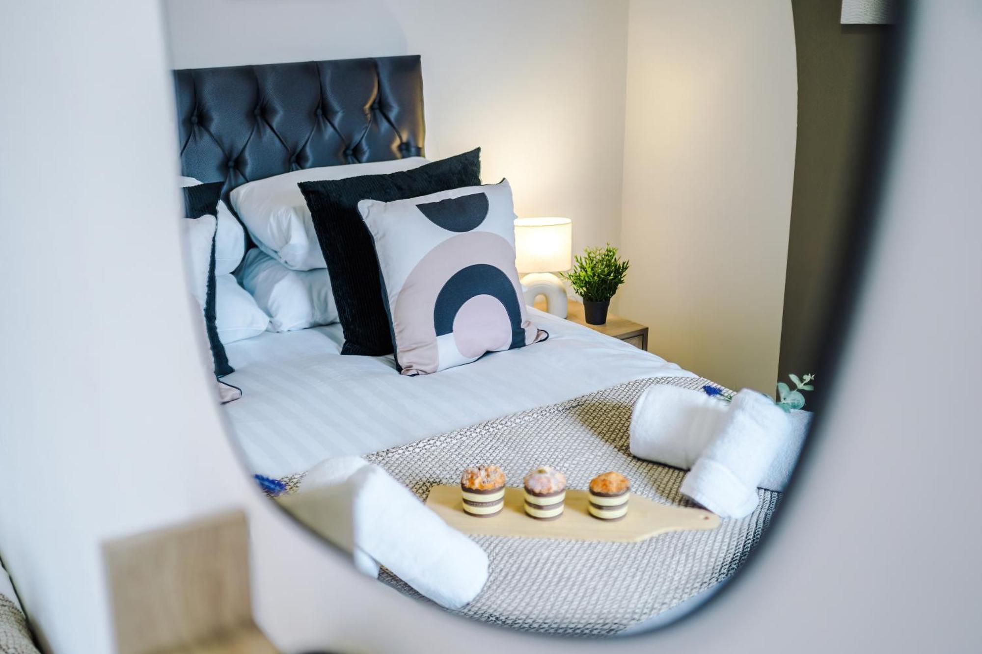 New! Stunning 2-Bed City-Centre Home In Chester By 53 Degrees Property - Ideal For Couples & Groups - Sleeps 6! Extérieur photo